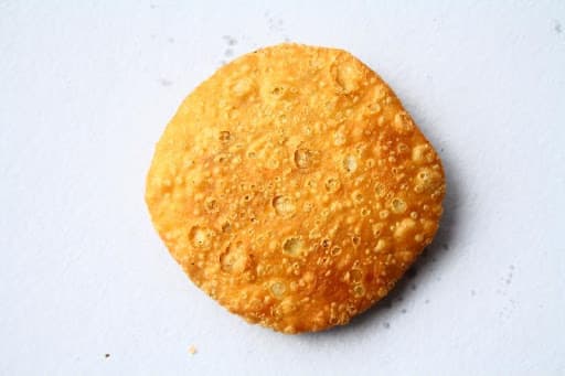KUKU KACHORI - Logo