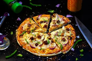 Kulhad pizza express - Logo