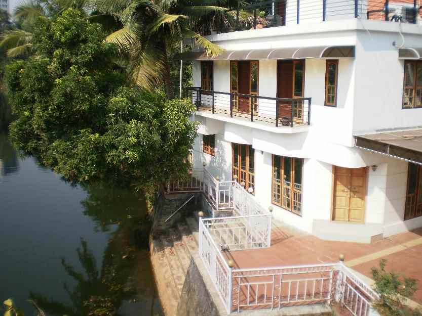 Kumarakom Guest House - Cover photo
