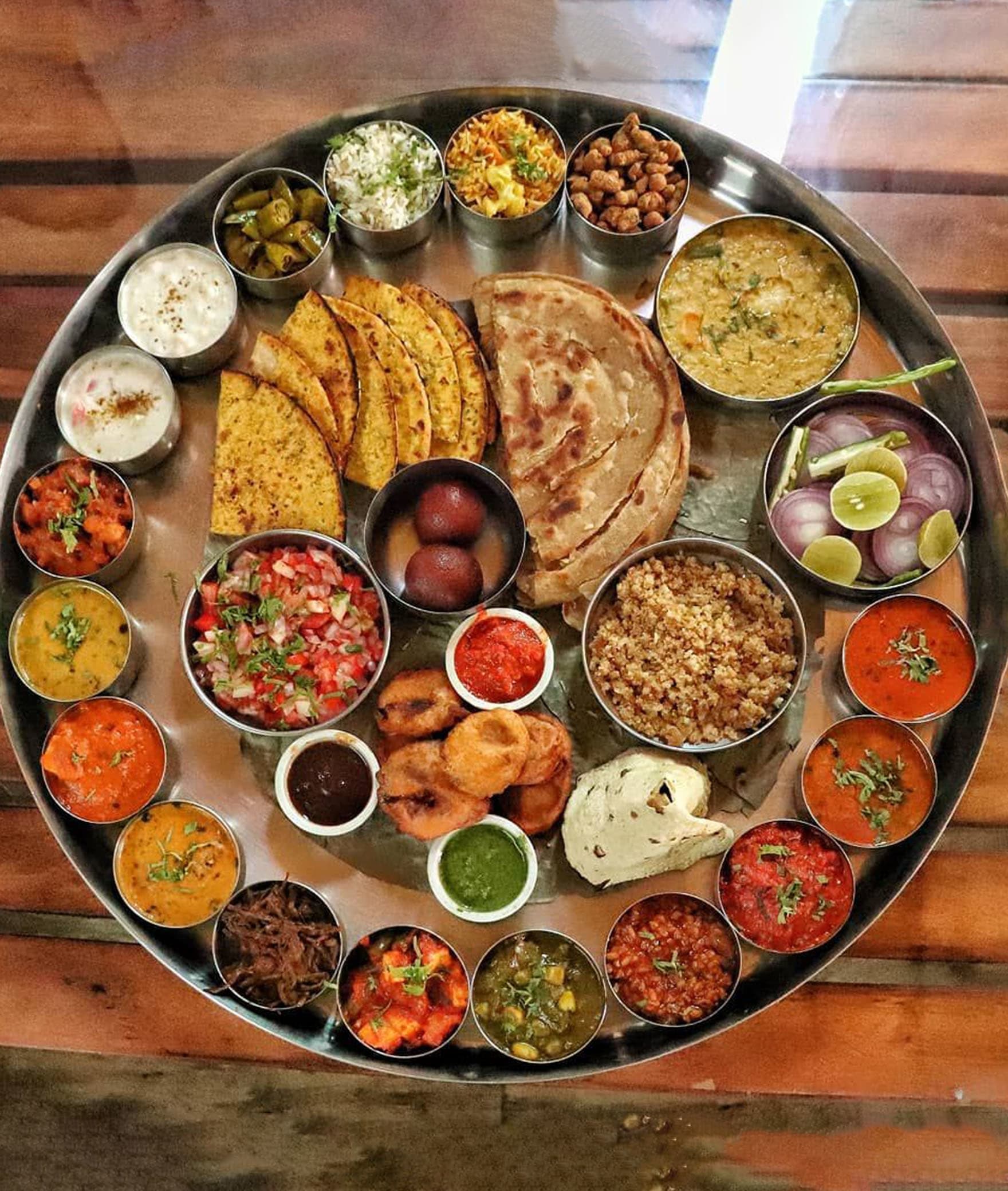 Kumar Vegetarian - Logo