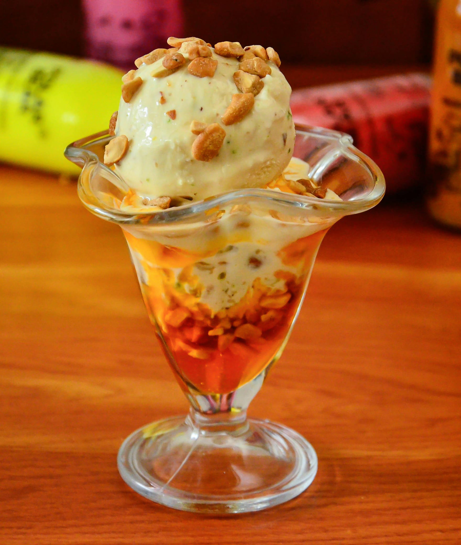 Kwality walls frogen & KUHU Ice cream - Logo