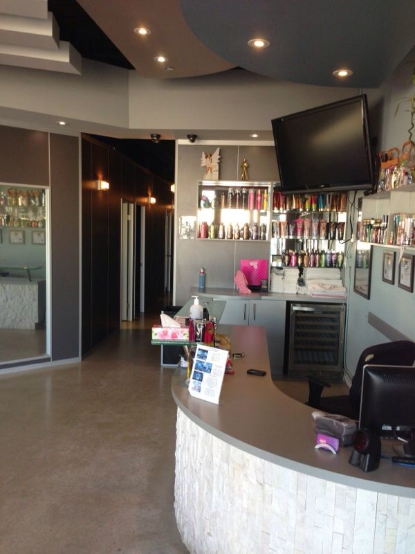La Bella Sole Tanning Lounge - Logo