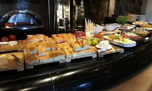 La Cucina - Hyatt Regency - Logo