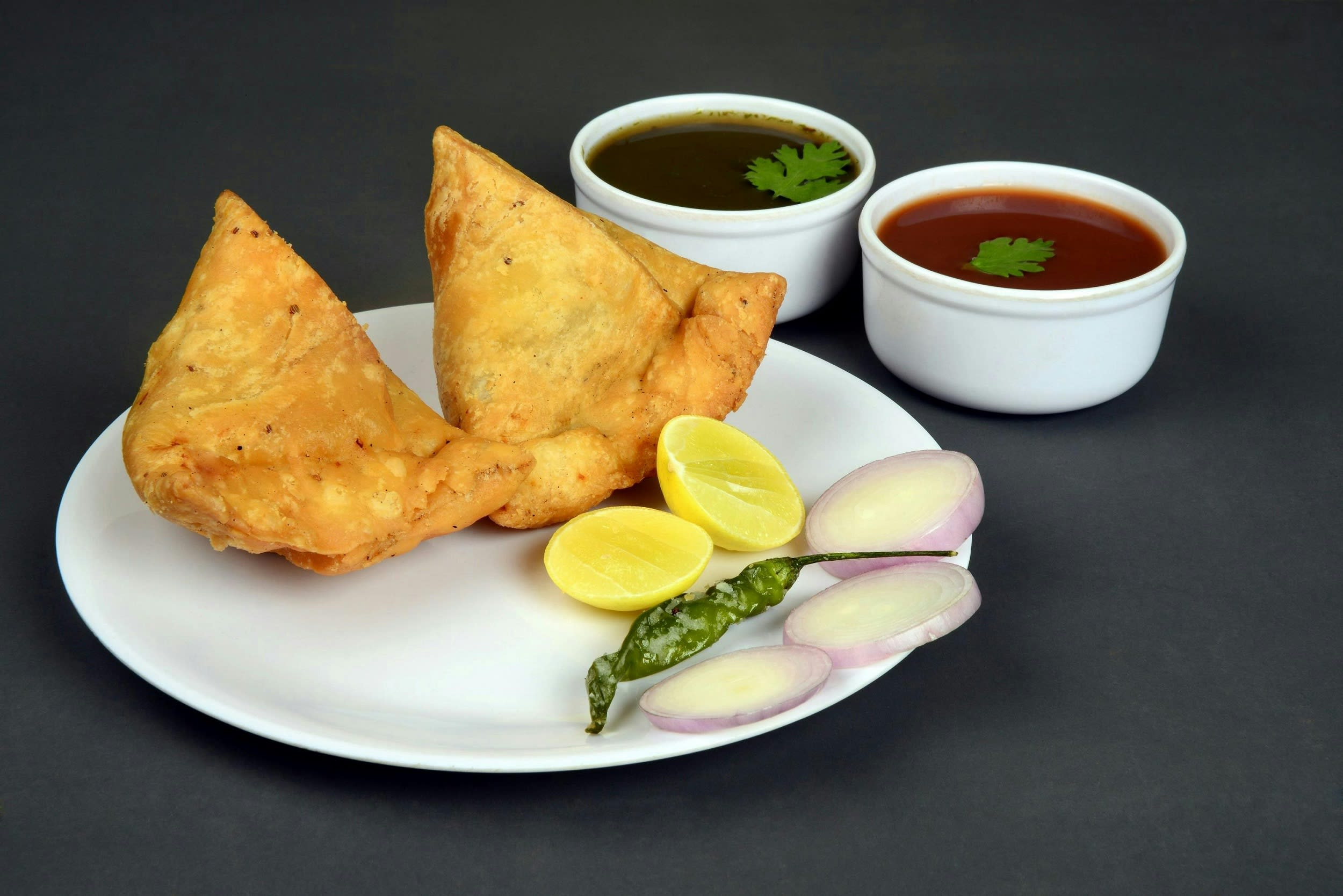 Laddu's Kitchen & Samosa Hub - Logo