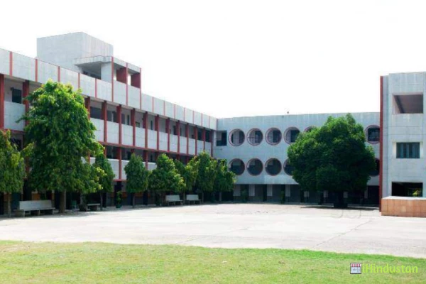 Lady Fatima School - Logo