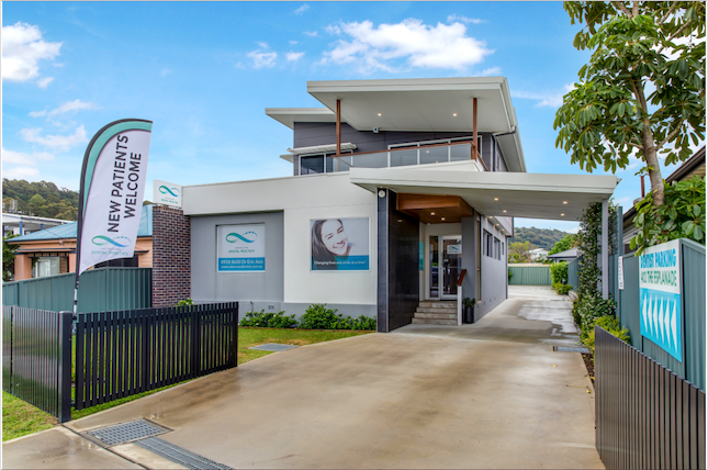 Lake Macquarie Dental Practice - Logo