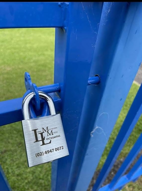 Lake Macquarie Mobile Locksmiths - Logo