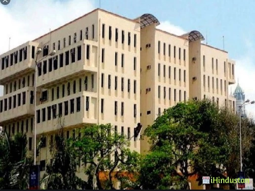 Lala Lajpat Rai College of Commerce and Economics - Logo