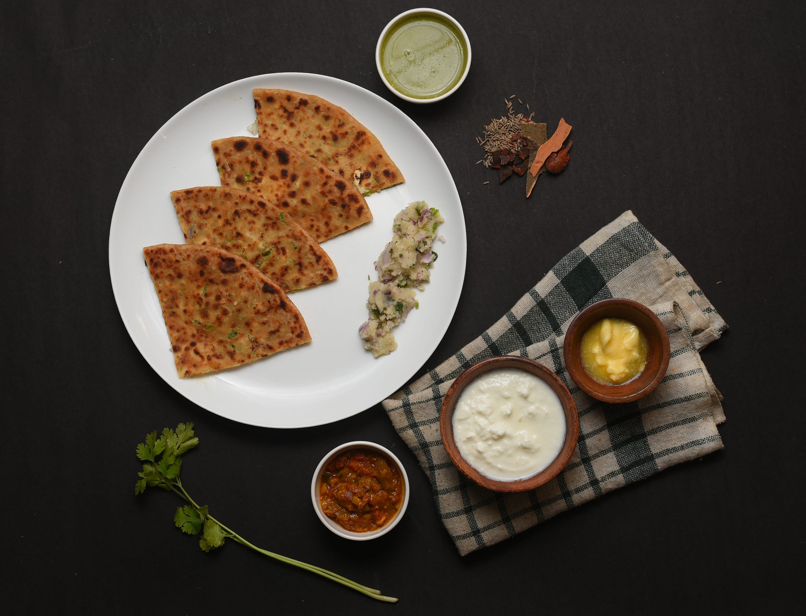 Lalu'S Special Stuffed Paratha - Logo