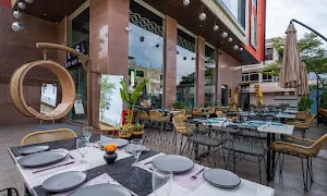 Lasa Bistro - Logo