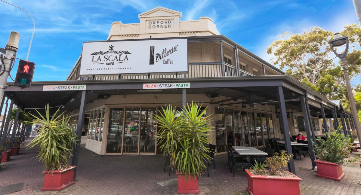 La Scala Cafe - Logo