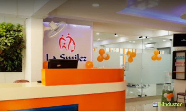 La Smilez Multispeciality Dental Clinic - Logo