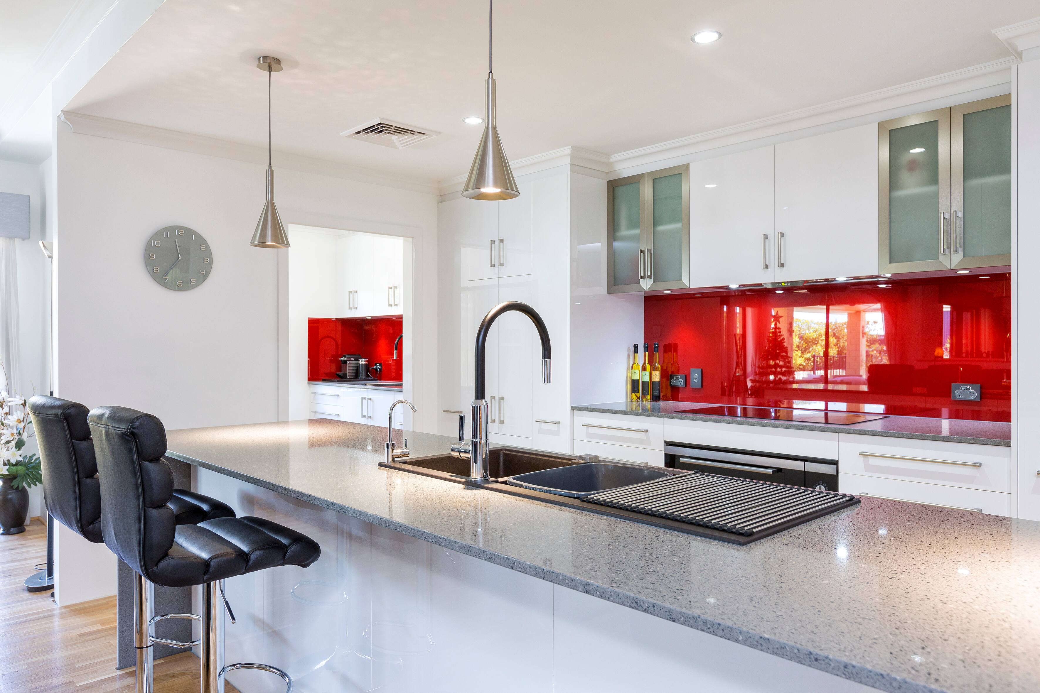 Lasting Impressions Home Renovation - Logo