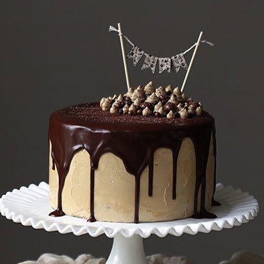 La Torta cakes n snacks - Logo