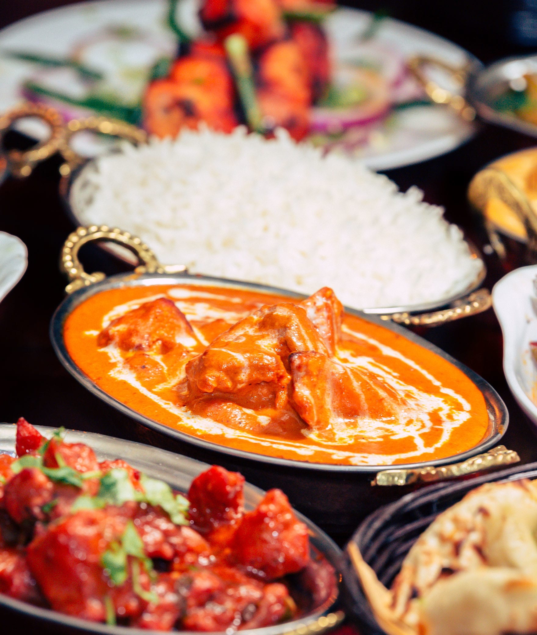 Laung Te Lachii - Tandoor & Curries - Logo