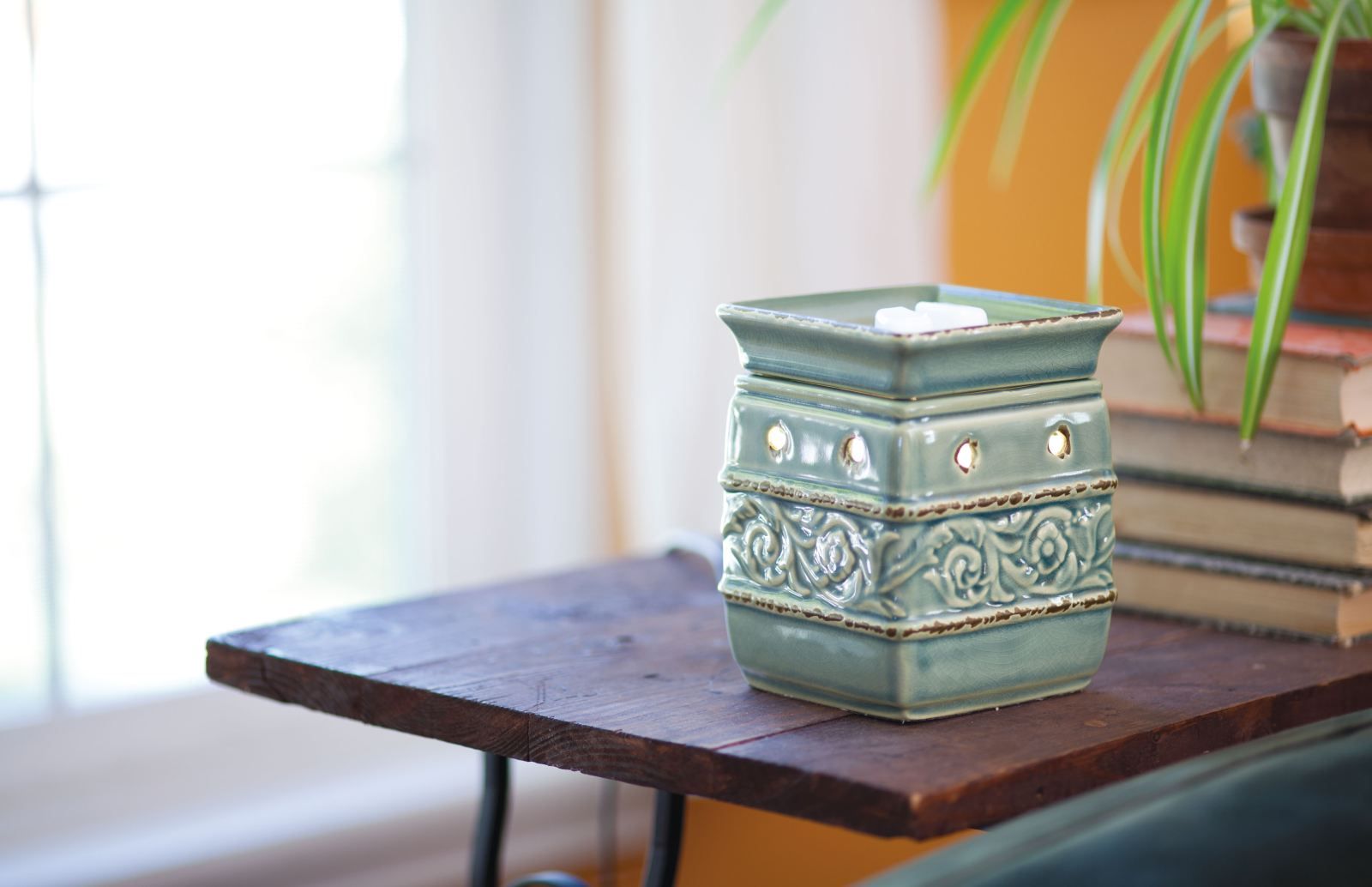 Laurie Buchanan, Scentsy Independent Consultant - Cover photo