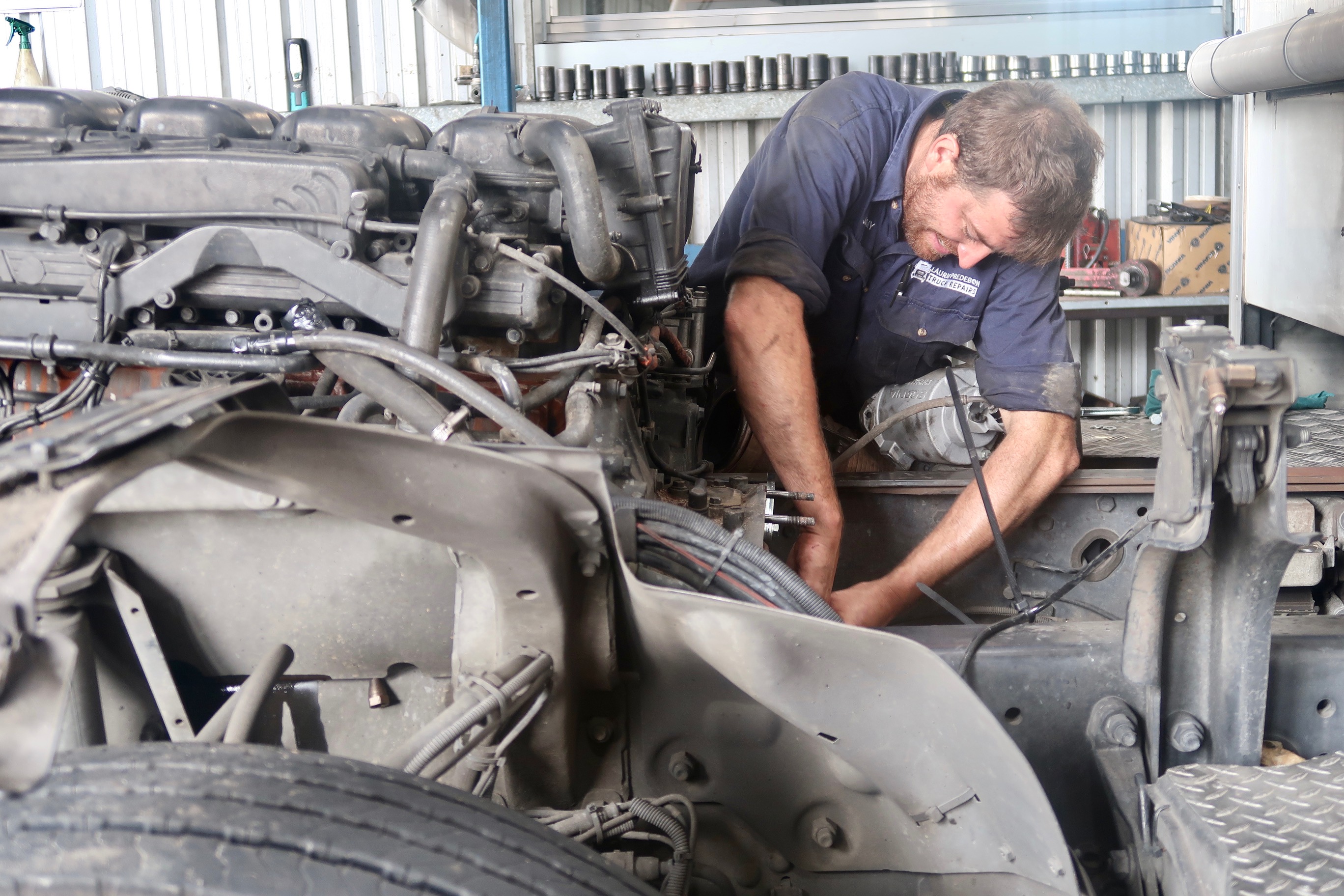 Laurie Predebon Truck Repairs - Logo