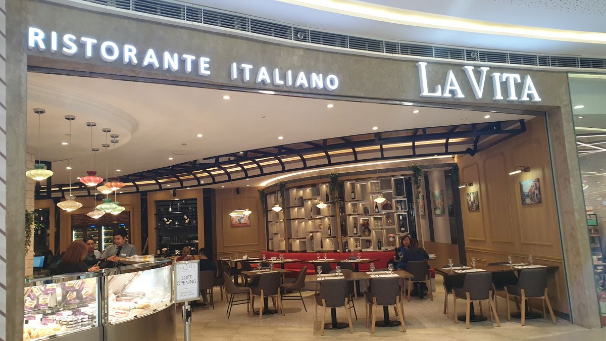 La Vita Ristorante - Logo