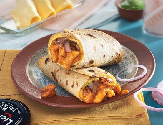 Lazeez shawarma & rolls - Logo