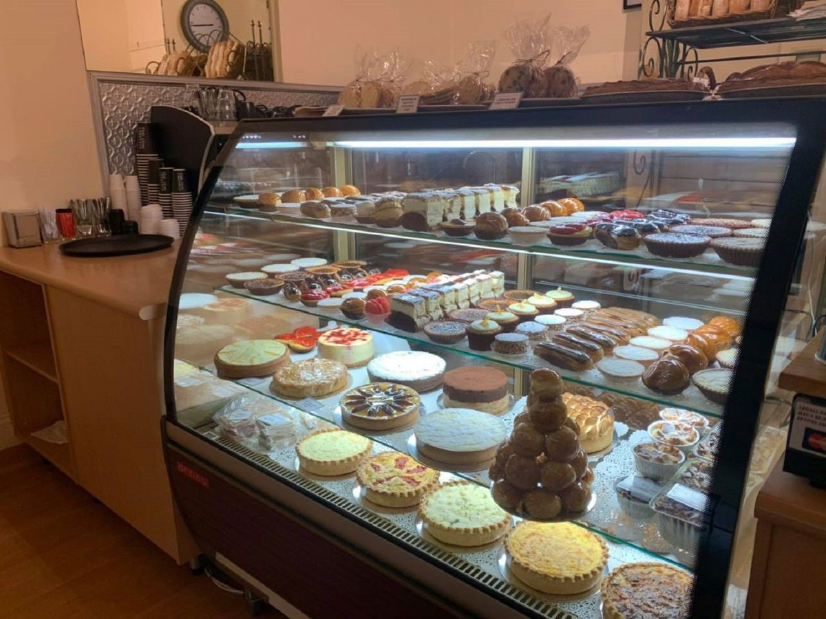 Legall Patisserie & Cafe - Logo