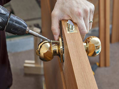 Lennox Head Handyman - Logo