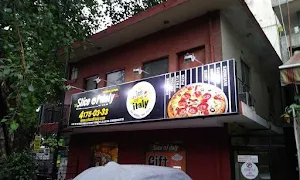 Leo's Artisan Pizza - Logo