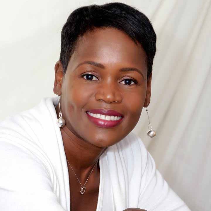 Lesreen Thomas - Right at Home Realty Inc. - Logo
