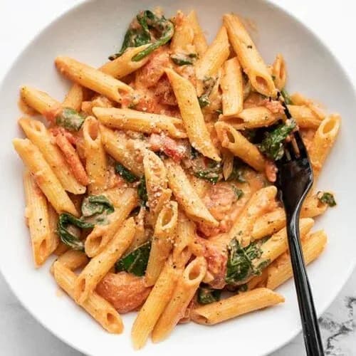 Let's Pasta - Logo