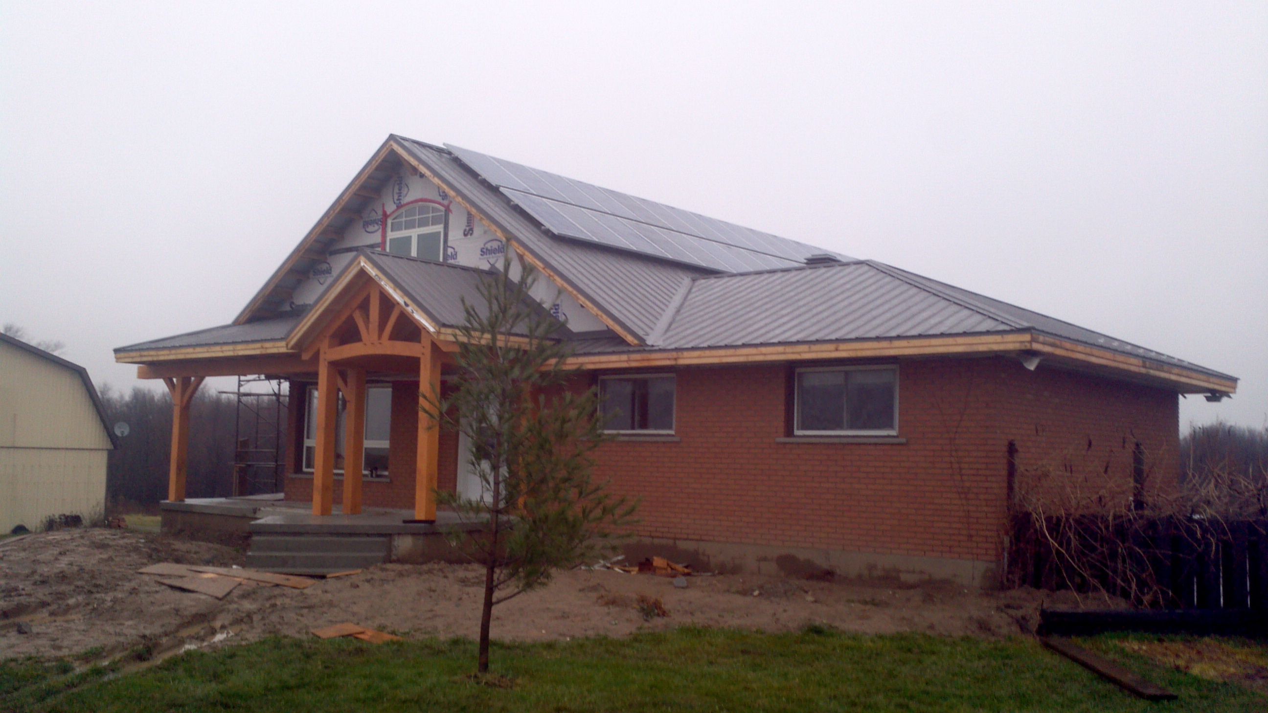 Lifetime Exteriors Custom Metal Roofing - Logo