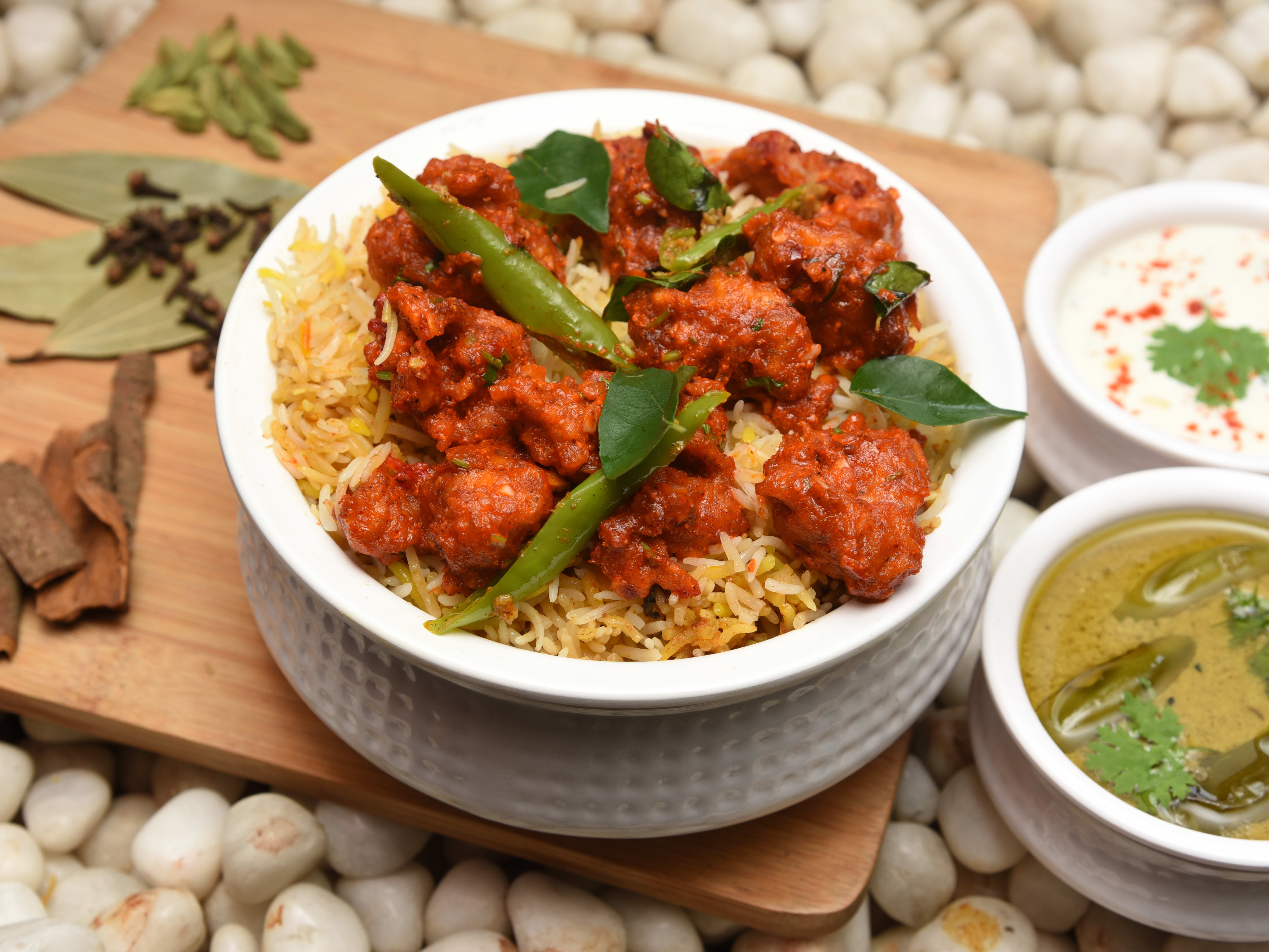 LIMRA FOOD KITCHEN - Logo