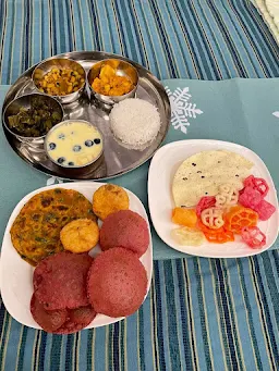 Litti Vitti Swad Bharat Ka - Logo