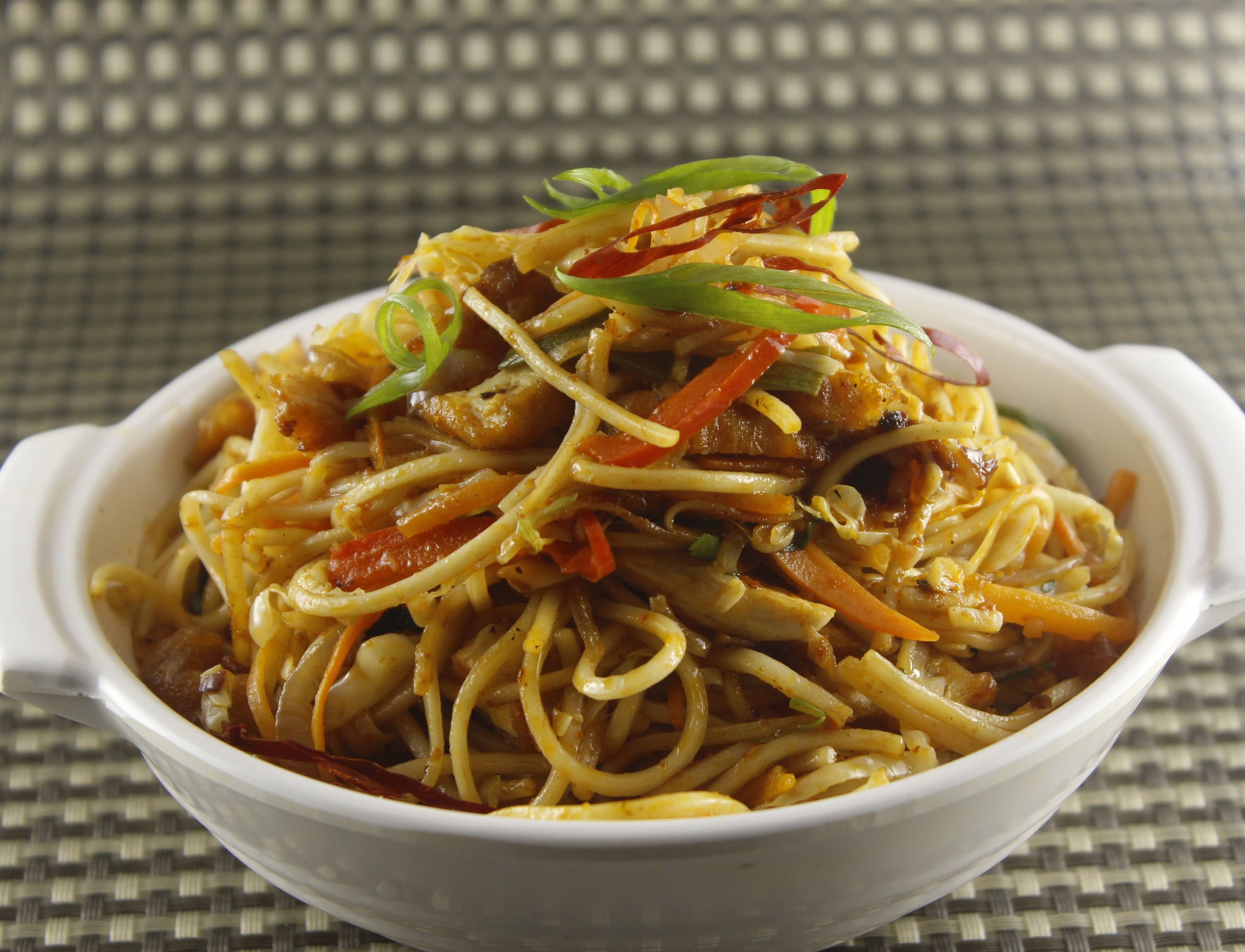 L.N. CHINESE FAST FOOD - Logo