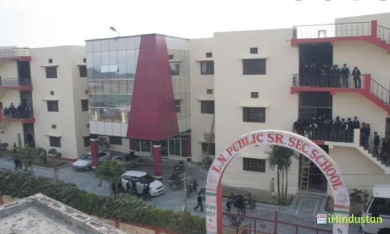 L.N. Public School - Logo