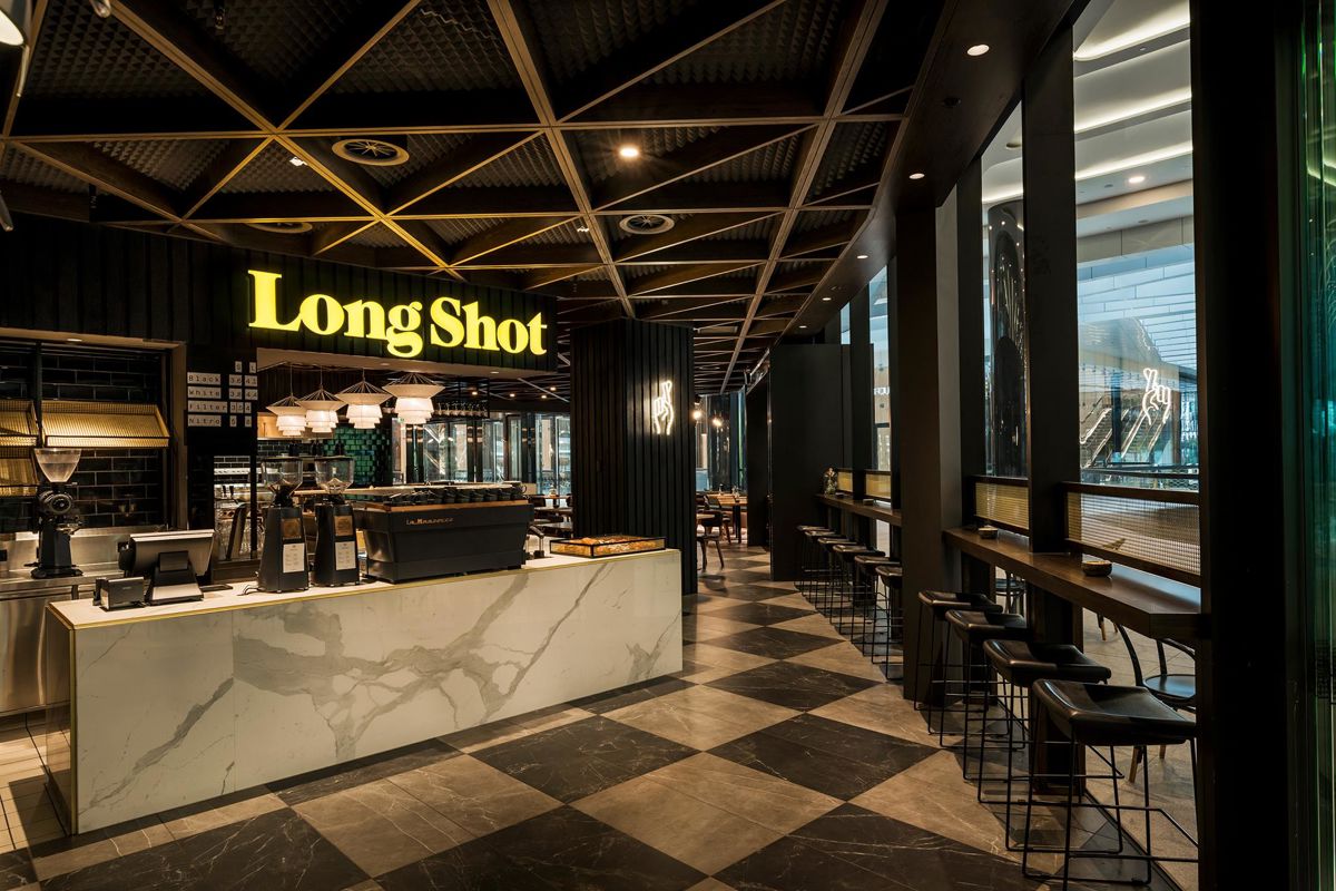 Long Shot - Logo