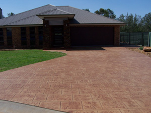 Lonnie Henderson Concreting - Logo
