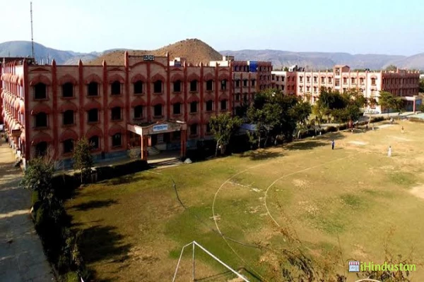 Lords University - Logo
