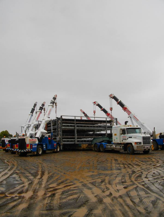 Loughlin Crane Hire - Logo