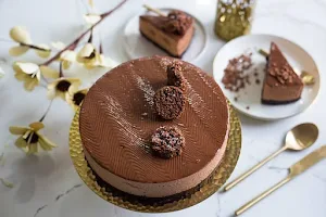 Love & Cheesecake - Logo