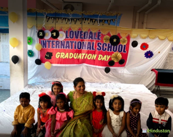 Lovedale International School - Logo