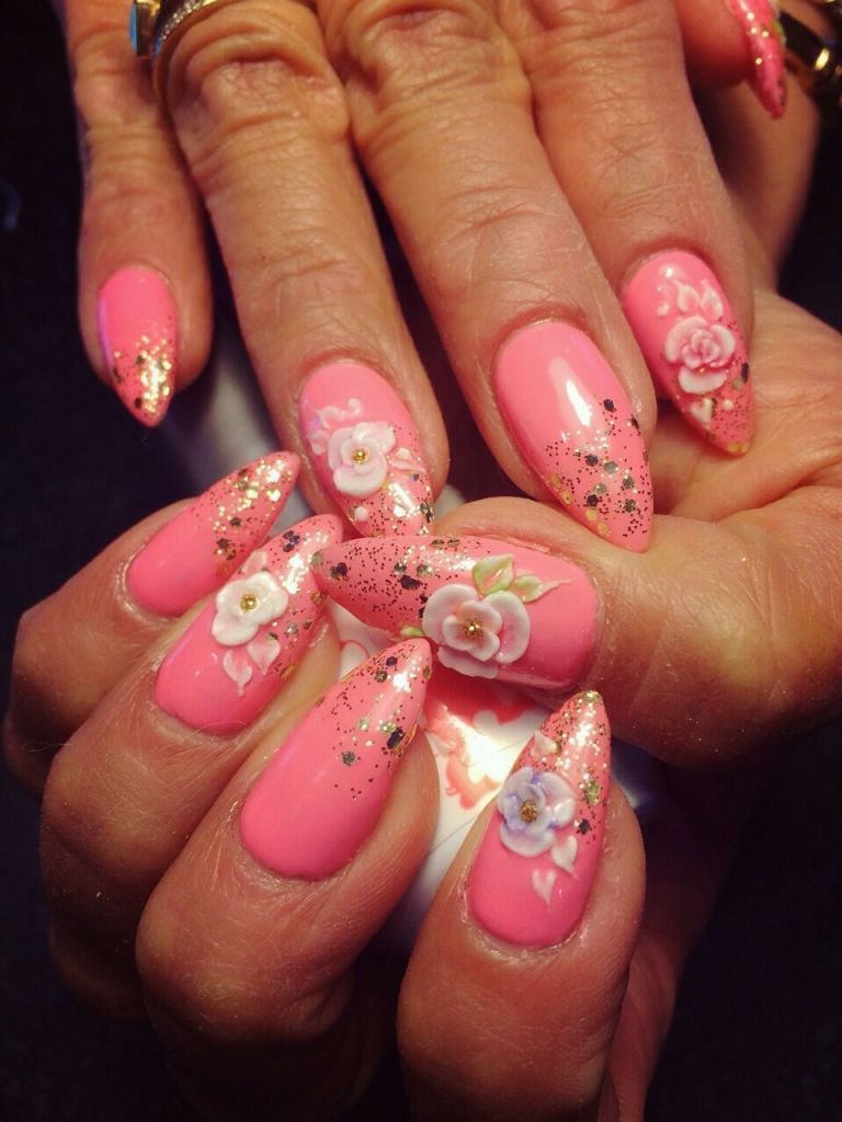 Lovely Nails - Logo