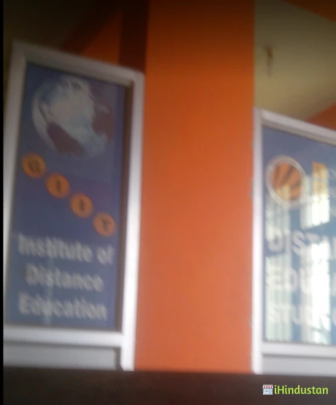 Lovely Professional Institute - Logo