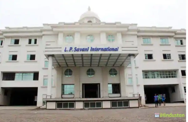 L P Savani International School - Logo