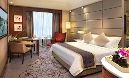 L&T Transit House - Cover photo