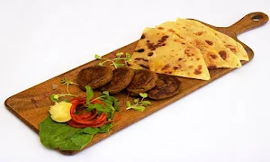 Lucknow Spice - Cover photo