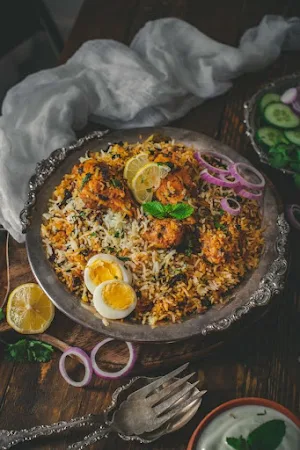 Lucky Biryani - Logo
