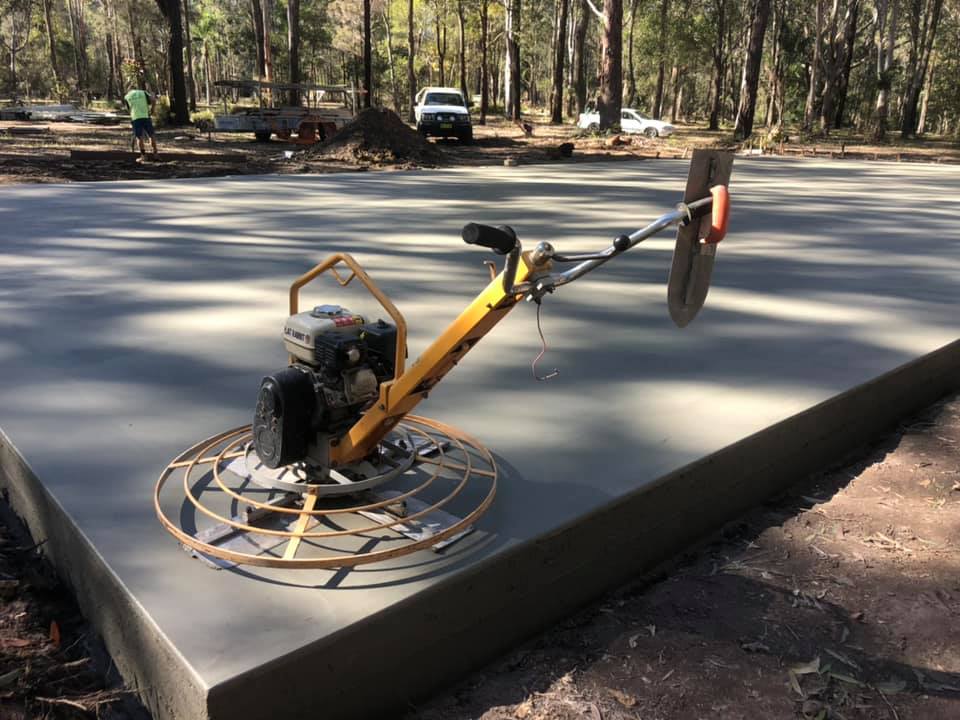 Luke Seears Concreting - Logo