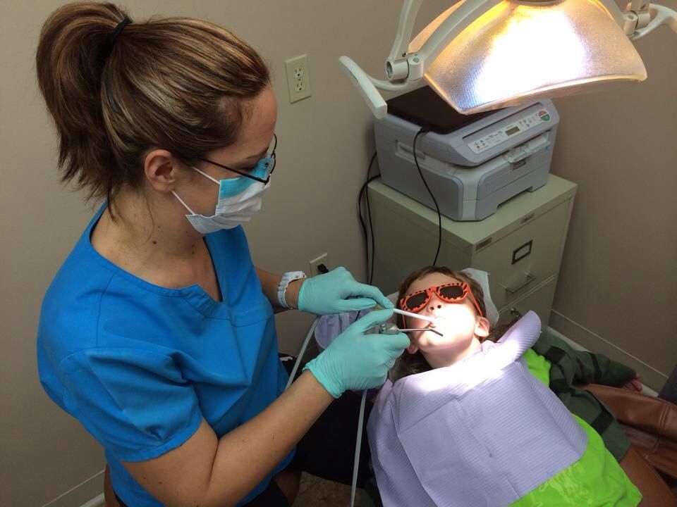 Lumi&s;s Dental Hygiene Care - Logo