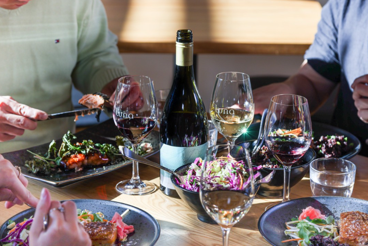 Luna Estate Cellar Door and Restaurant - Logo