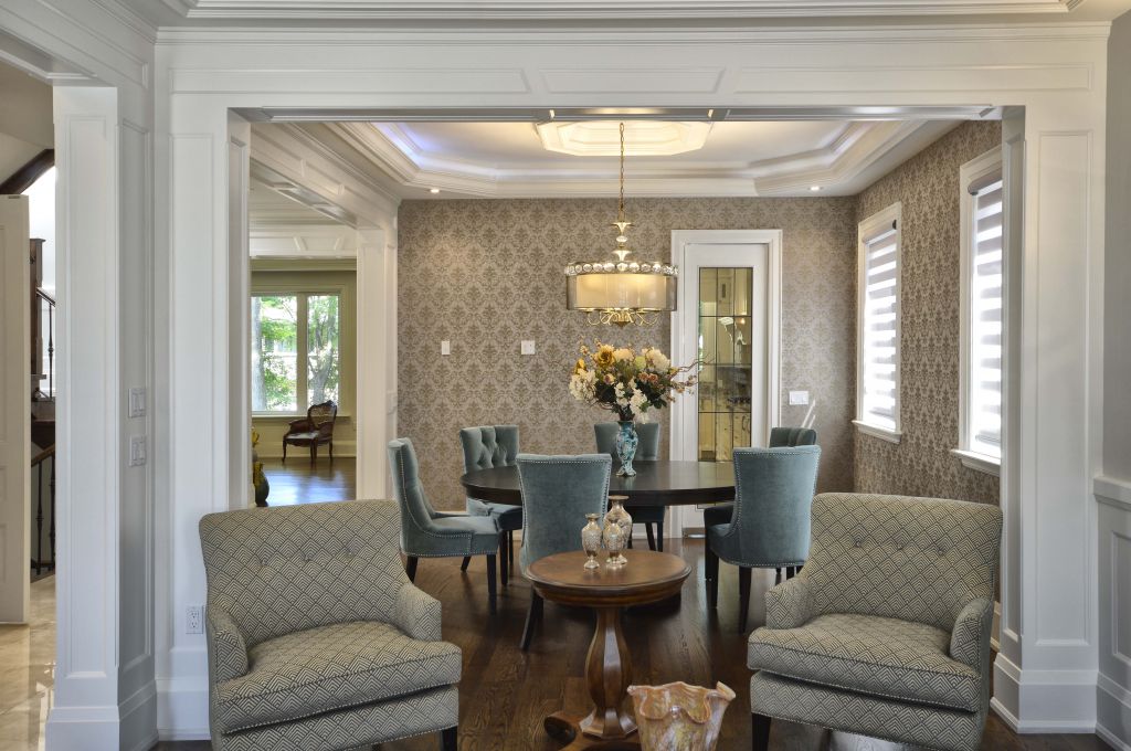 Luxurious Decor - Logo