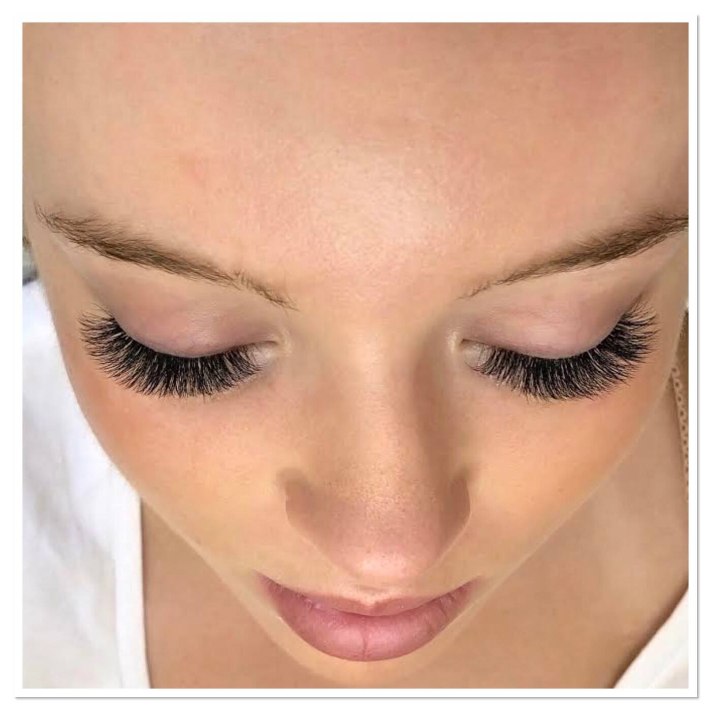 Luxurious Lashes Studio - Cover photo